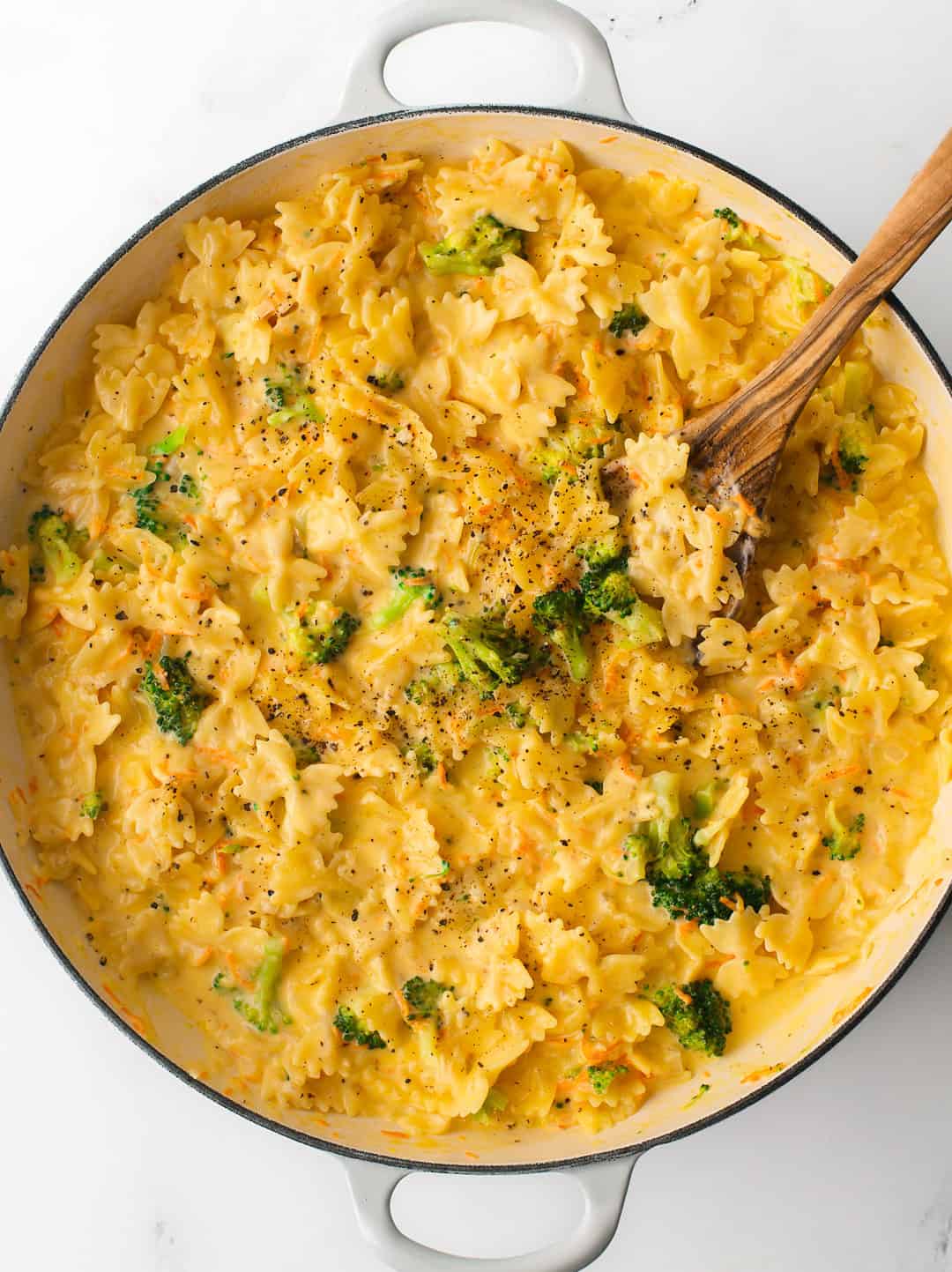 Broccoli Mac and Cheese - bakecookrepeat.com